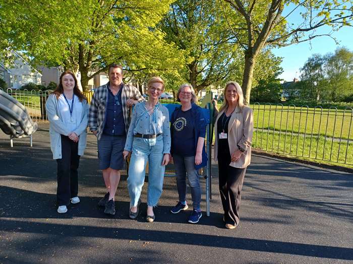 Kathryn McNicholls (Lancaster City Council), Julian Elsworth, Councillor Sarah Punshon and Amanda Chapman (Friends of Winchester Field and Nature Area), with Helen Brister (Lancaster City Council).